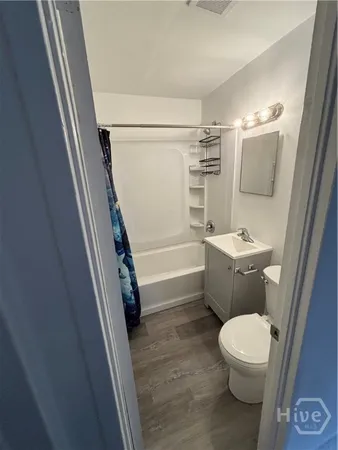 $2,000 | 30 Pine Valley Road, Savannah, GA 31404