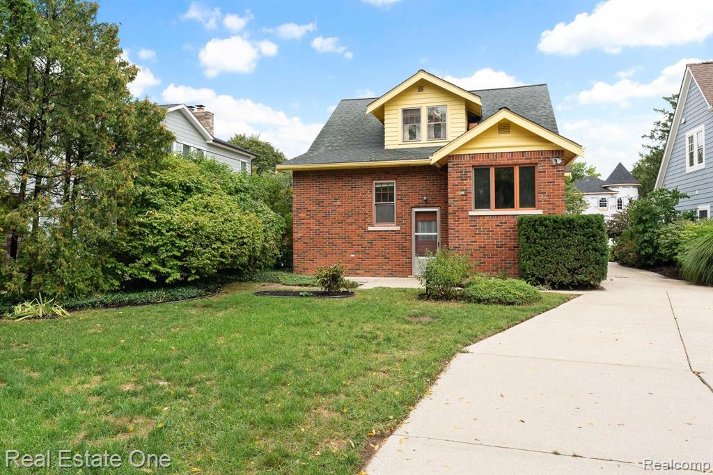 129 Glendale Avenue Rochester, MI 48307 - Photo 24 of 30 Gallery Image 24