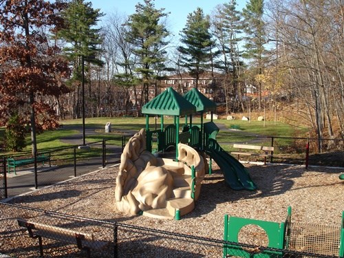 603 Calef Road Manchester, NH 03103 - Photo 16 of 18