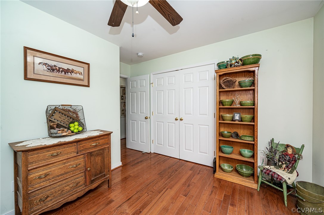 14490 Meade Road Amelia Court House, VA 23002 - Photo 19 of 25 a room with toys and wooden floor
