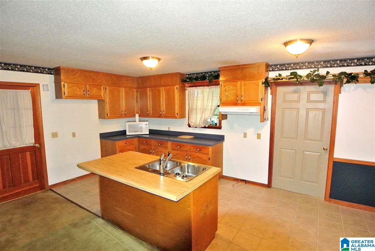 4008 Crescent Lane Jasper, AL 35503 - Photo 8 of 16