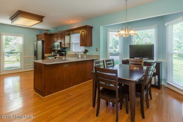 12604 Kirkham Road Louisville, KY 40299 - Photo 16 of 62 12604 Kirkham Rd-32