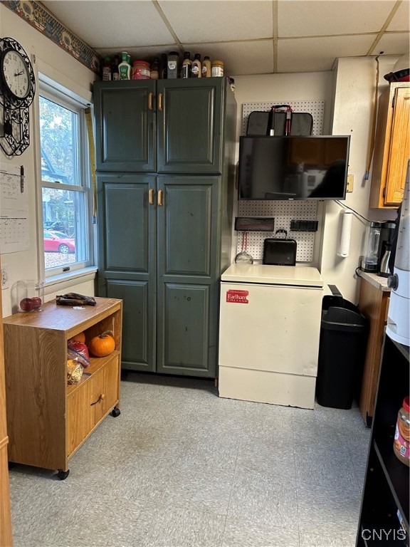 3 Chestnut Street Auburn, NY 13021 - Photo 29 of 30 1 Chestnut side Kitchen. freezer belongs to tenan