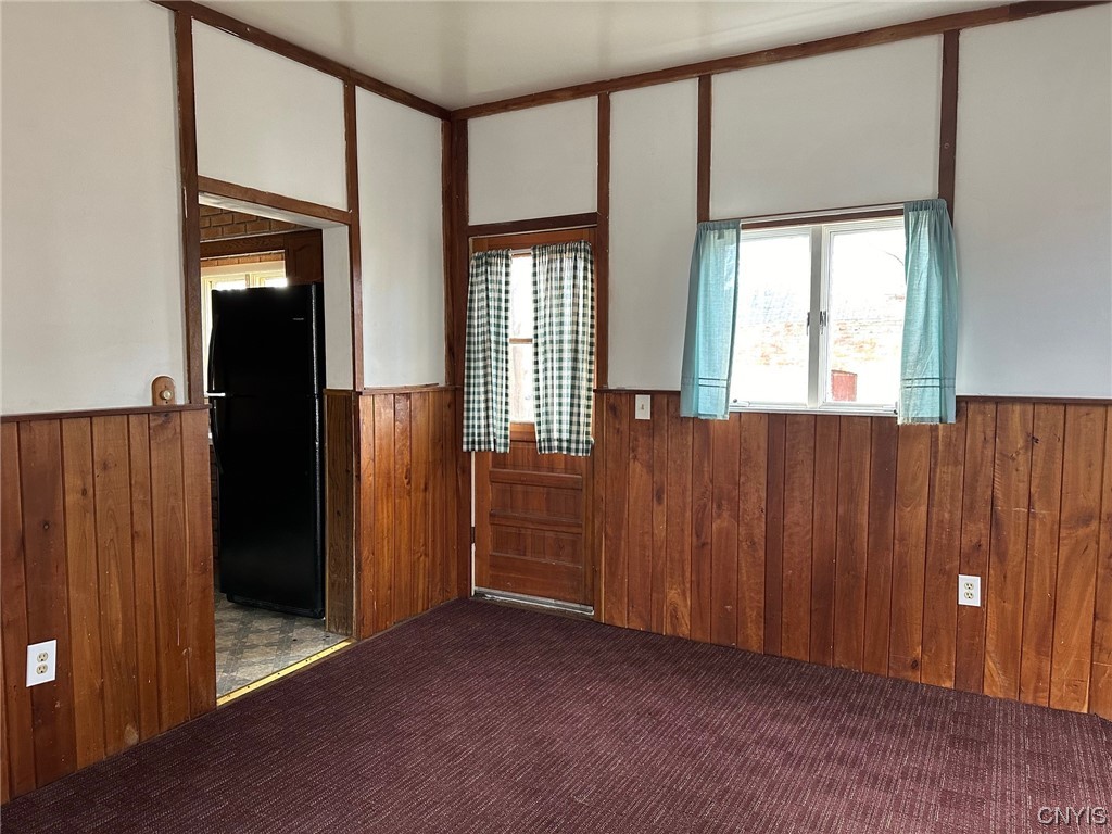 3 Chestnut Street Auburn, NY 13021 - Photo 9 of 30 Dining Room next to large eatin kitchen