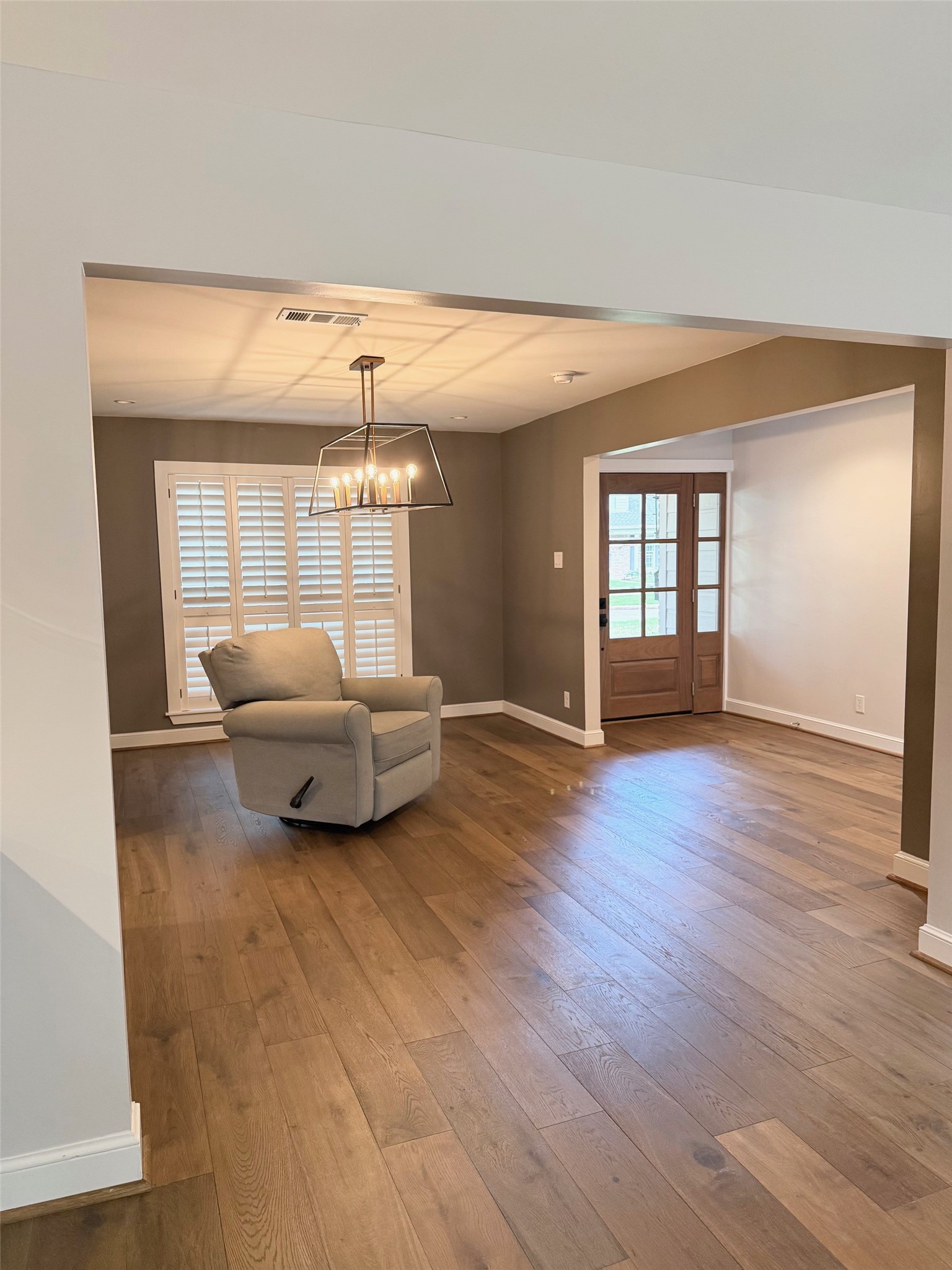 13610 Taylorcrest Road Houston, TX 77079 - Photo 3 of 22