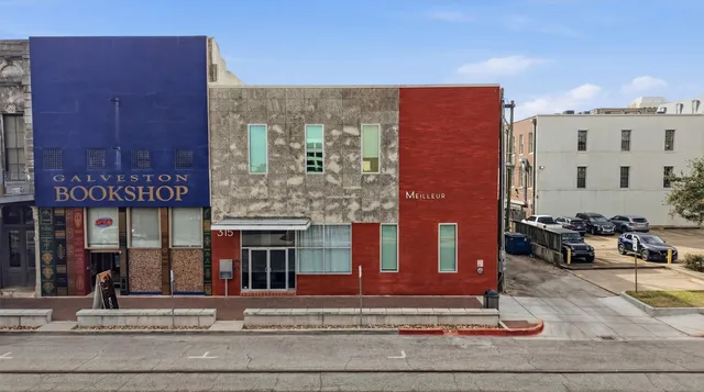 $365,000 | 315 Tremont Street, Unit 102, Galveston, TX 77550