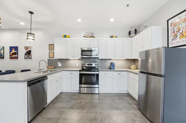 $365,000 | 315 Tremont Street, Unit 102, Galveston, TX 77550