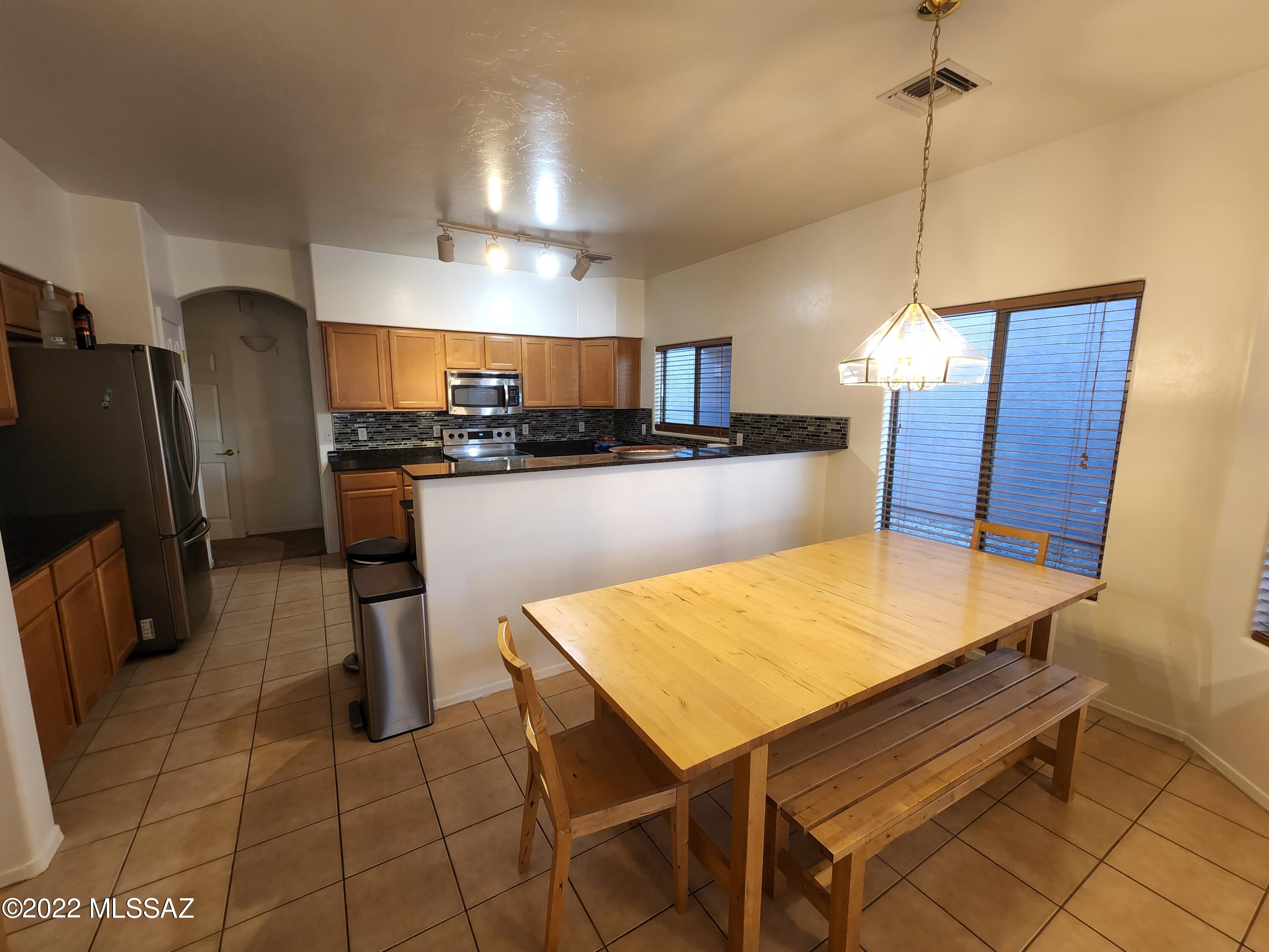 7635 East Fair Meadows Loop Tucson, AZ 85756 - Photo 5 of 17