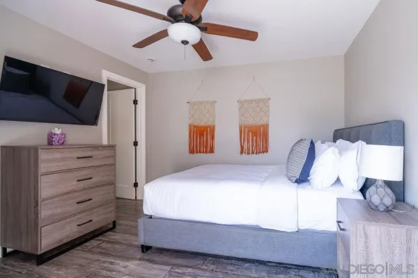 $3,000 | 847 Beryl Street, San Diego, CA 92109