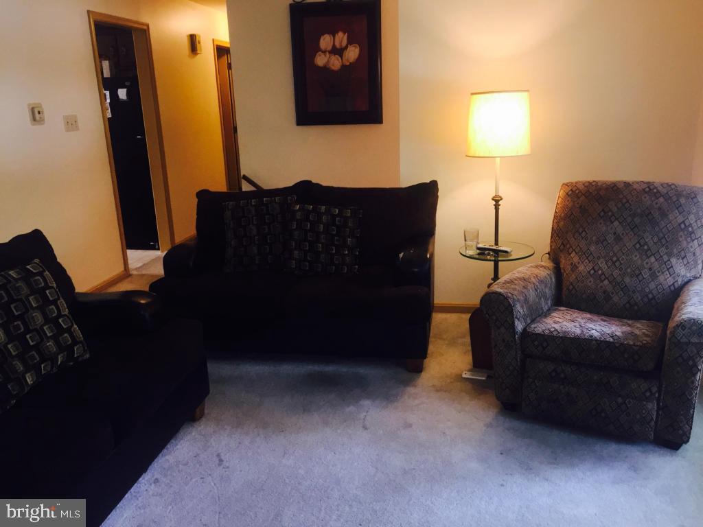 569 Millcross Road Lancaster, PA 17601 - Photo 6 of 20