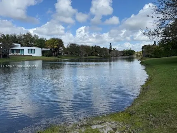 $4,500 | 11820 Southwest 69th Court, Pinecrest, FL 33156