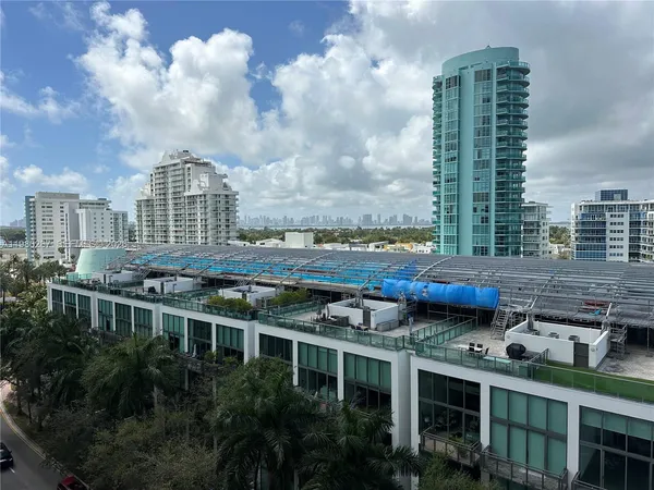 $3,800 | 6039 Collins Avenue, Unit 1136, Miami Beach, FL 33140