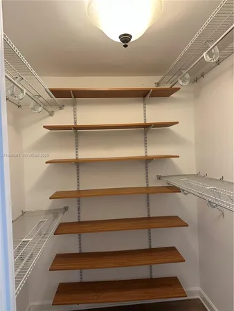 $3,800 | 6039 Collins Avenue, Unit 1136, Miami Beach, FL 33140