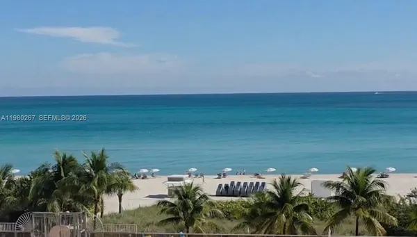 $3,800 | 6039 Collins Avenue, Unit 1136, Miami Beach, FL 33140