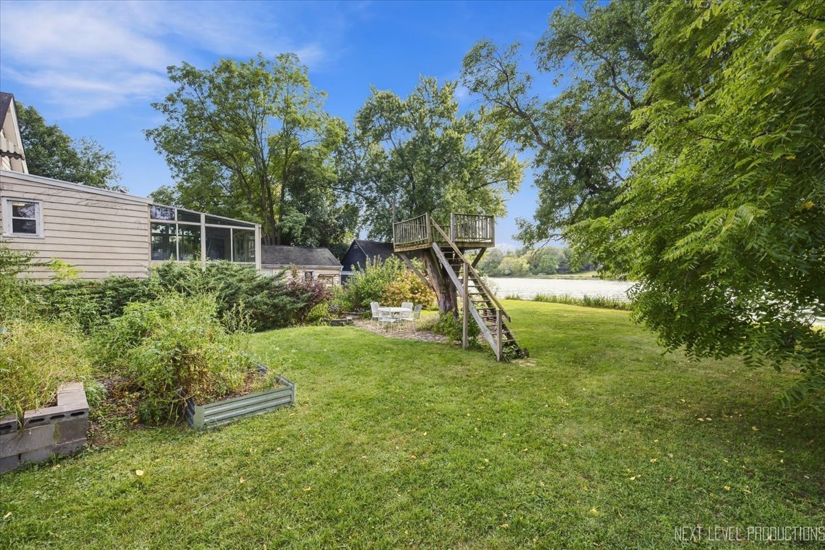 1705 Riverside Avenue St. Charles, IL 60174 - Photo 18 of 30 Gallery Image 18