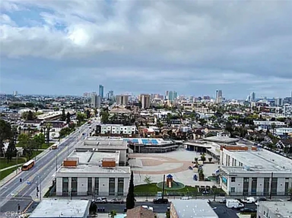 549 East 17th Street, Unit 551 Long Beach, CA 90813 - Photo 18 of 18 a view of city