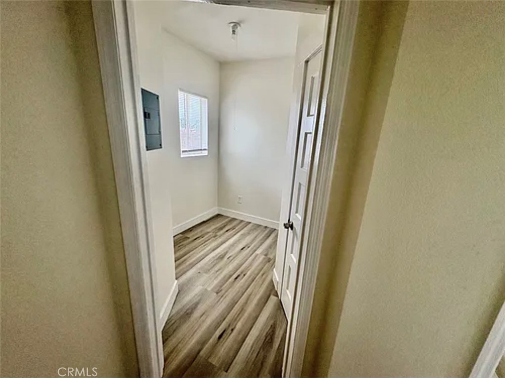 549 East 17th Street, Unit 551 Long Beach, CA 90813 - Photo 9 of 18 a view of a room