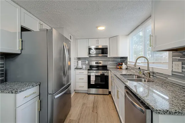 $195,000 | 10912 Mckinley Drive, Kansas City, MO 64134