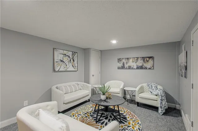 $195,000 | 10912 Mckinley Drive, Kansas City, MO 64134