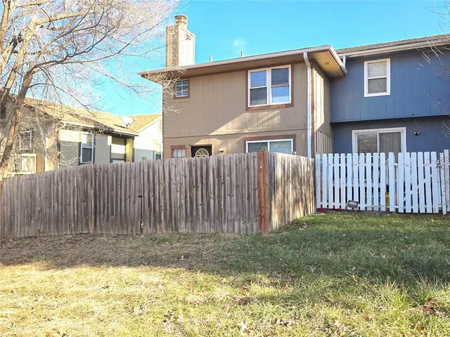 $195,000 | 10912 Mckinley Drive, Kansas City, MO 64134