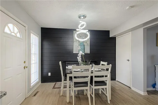 $195,000 | 10912 Mckinley Drive, Kansas City, MO 64134