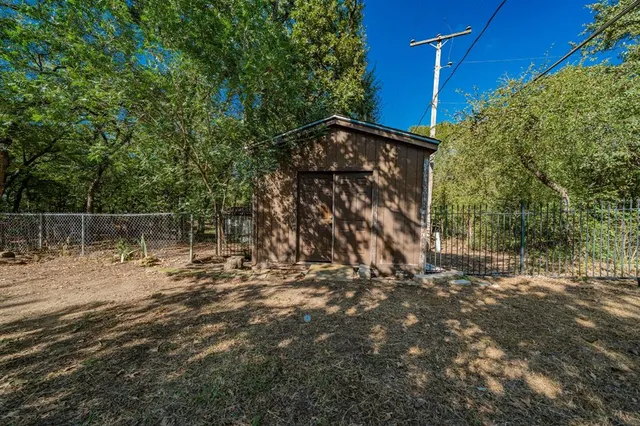 $3,250 | 2811 Burlwood Drive, Dalworthington Gardens, TX 76016