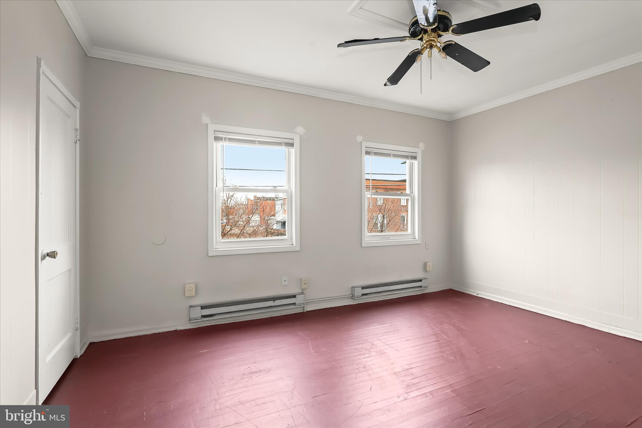 3511 6th Street Baltimore, MD 21225 - Photo 16 of 31 Upper Unit Living Room