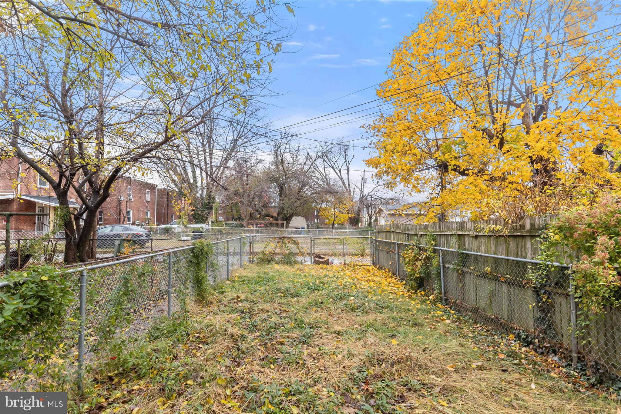 3511 6th Street Baltimore, MD 21225 - Photo 26 of 31 Fenced Yard