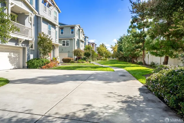 a view of a basketball court