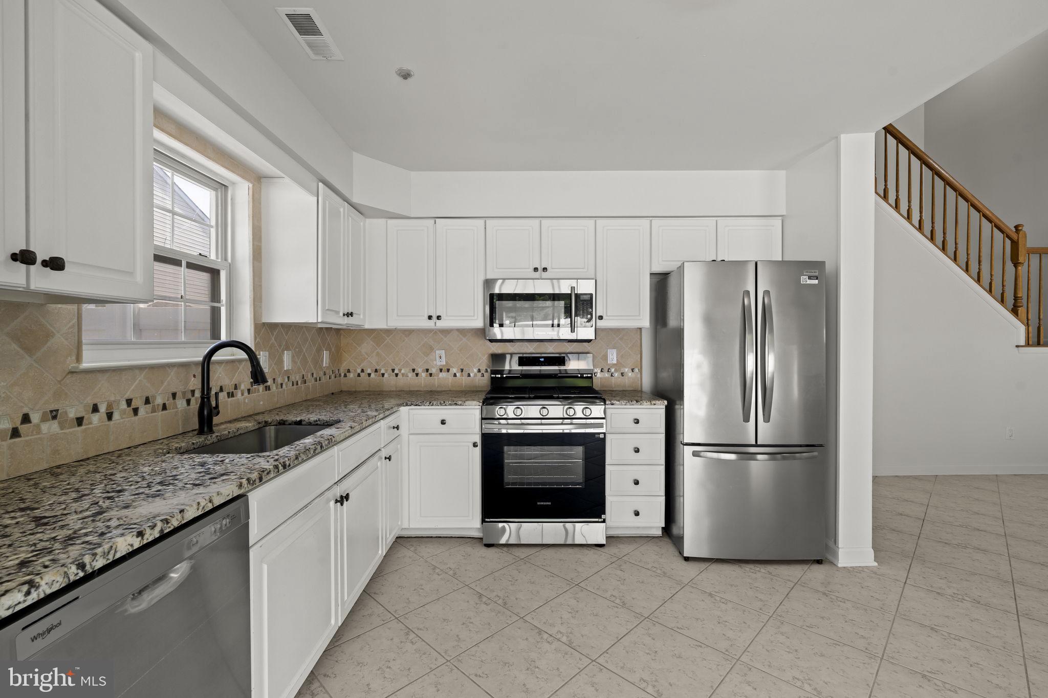 124 Buckingham Way Mount Laurel, NJ 08054 - Photo 23 of 35