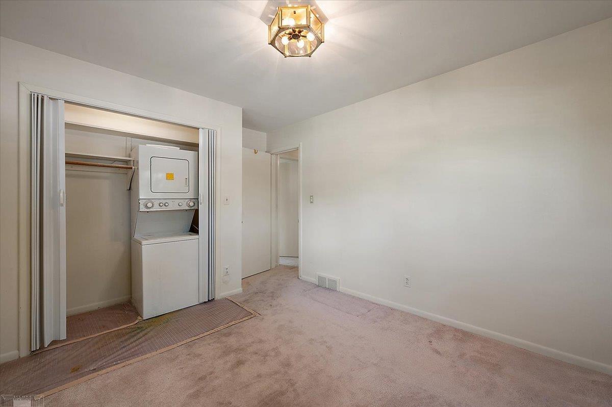 632 South Rosedale Court Grosse Pointe Woods, MI 48236 - Photo 33 of 63