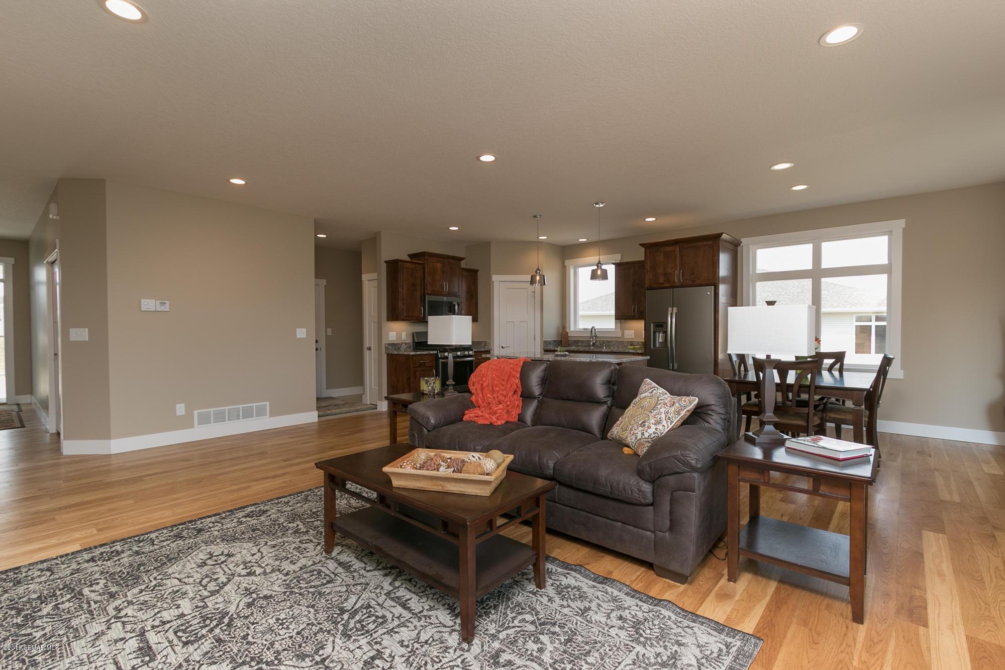1901 Alder Lane Northwest Rochester, MN 55901 - Photo 5 of 35 Gallery Image 5