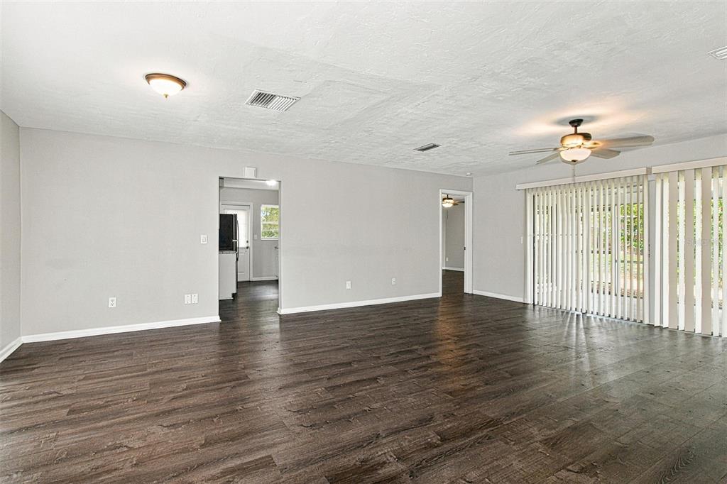 7219 Cascade Street Spring Hill, FL 34606 - Photo 4 of 16 Gallery Image 4
