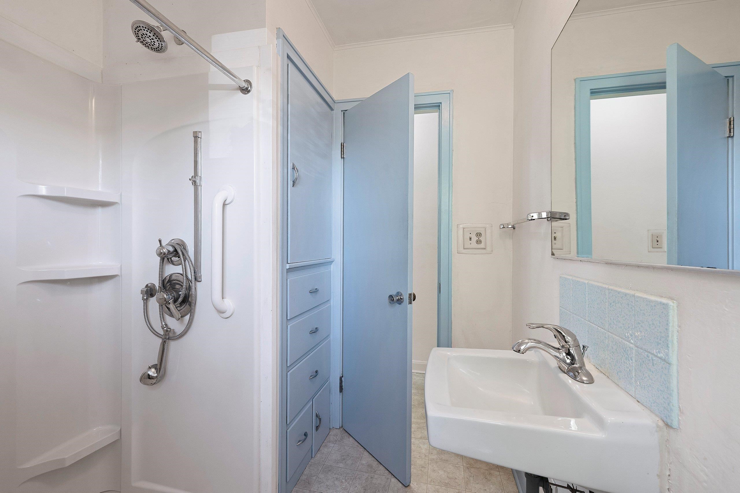 1332 Oneida Street Menasha, WI 54952 - Photo 23 of 40 Gallery Image 23