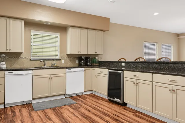 $995,000 | 2438 Bluewater Highway, Surfside Beach, TX 77541