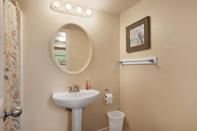 $995,000 | 2438 Bluewater Highway, Surfside Beach, TX 77541