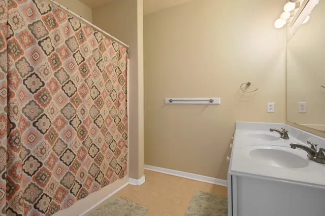 $995,000 | 2438 Bluewater Highway, Surfside Beach, TX 77541