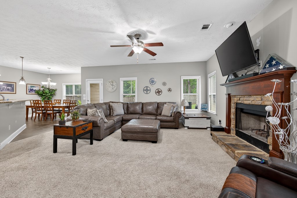 2307 Marthas Loop Columbus, GA 31907 - Photo 7 of 40