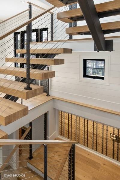 8 Crows Nest Lane East Hampton, NY 11937 - Photo 11 of 15 a view of balcony