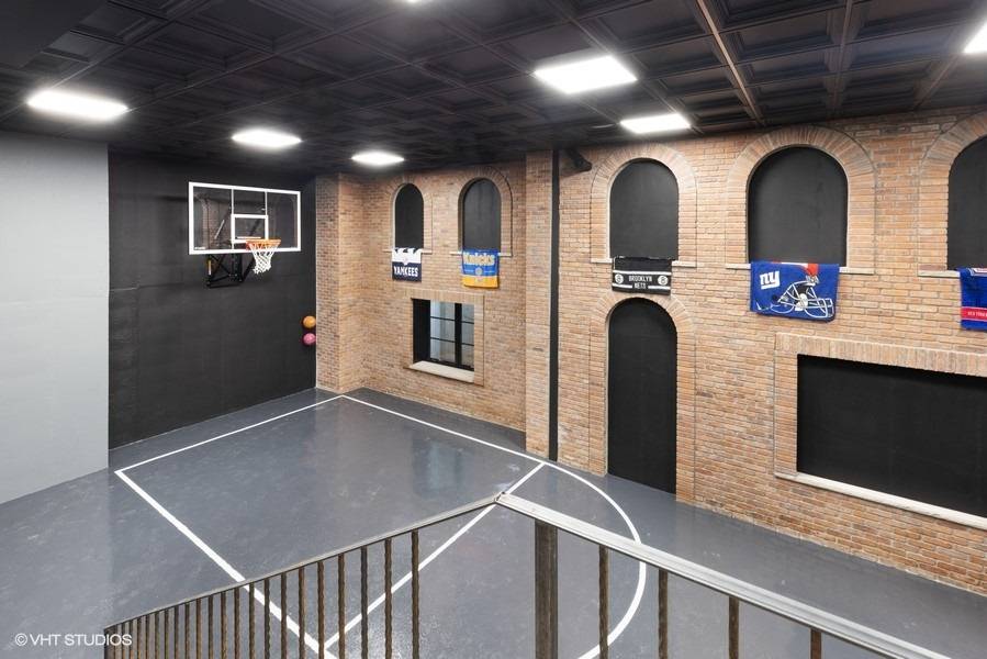 8 Crows Nest Lane East Hampton, NY 11937 - Photo 14 of 15