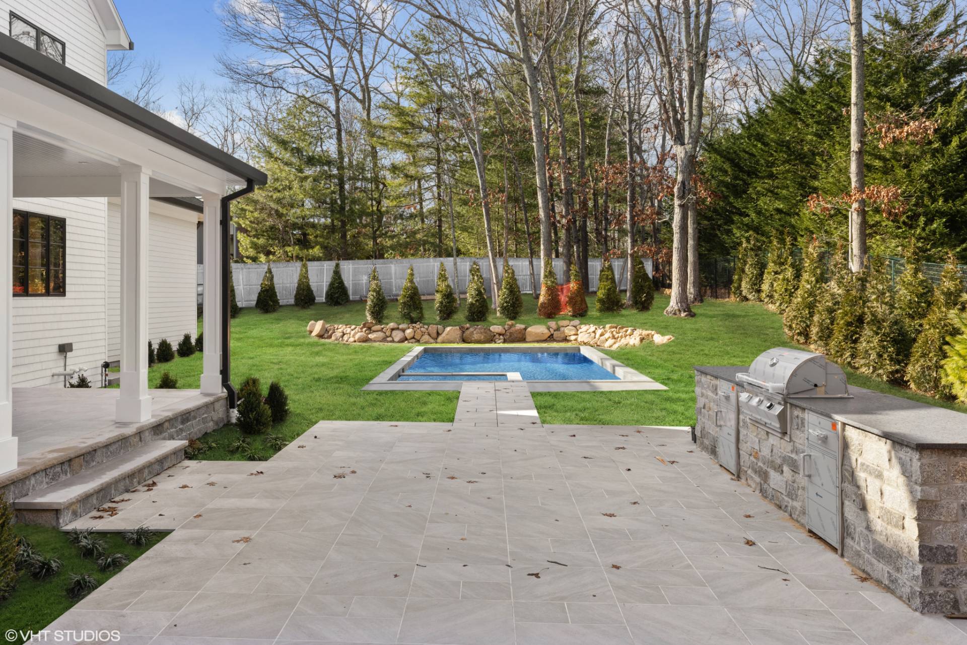 8 Crows Nest Lane East Hampton, NY 11937 - Photo 15 of 15 a view of backyard with green space