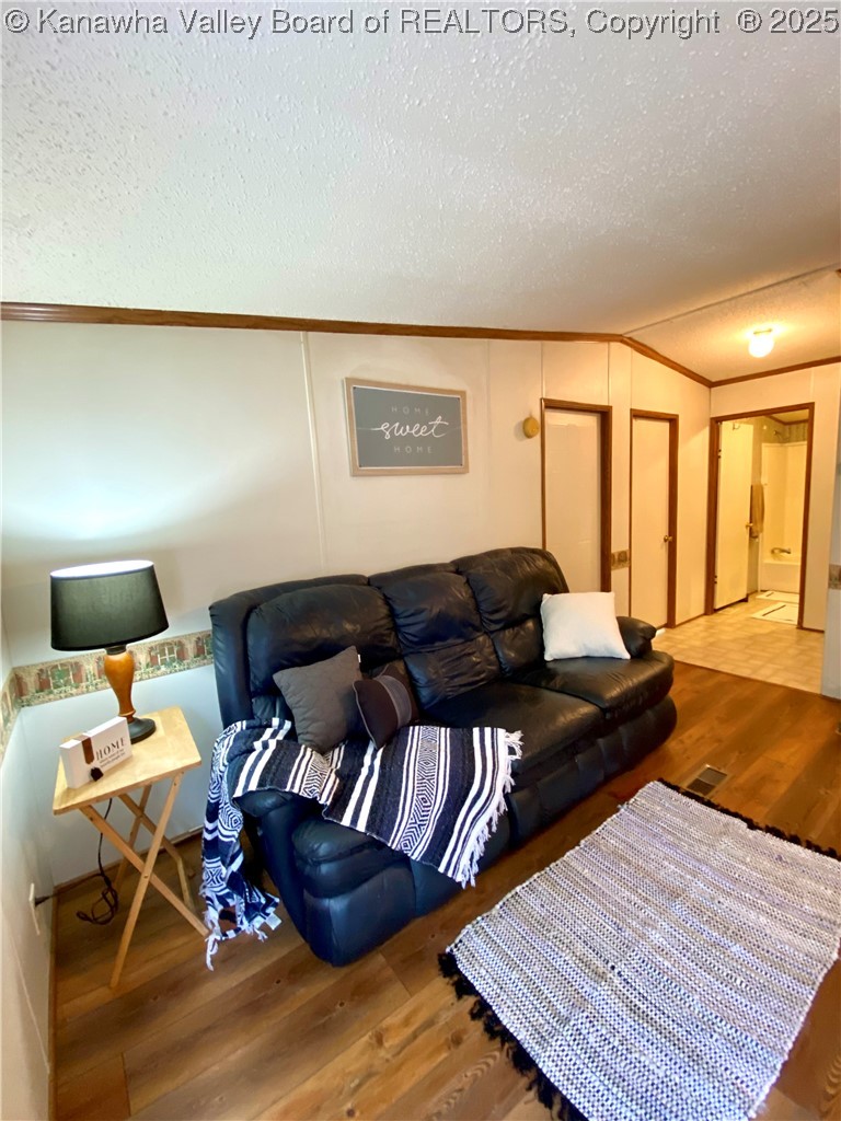 2399 Spicewood Road Kenna, WV 25248 - Photo 6 of 44 Gallery Image 6