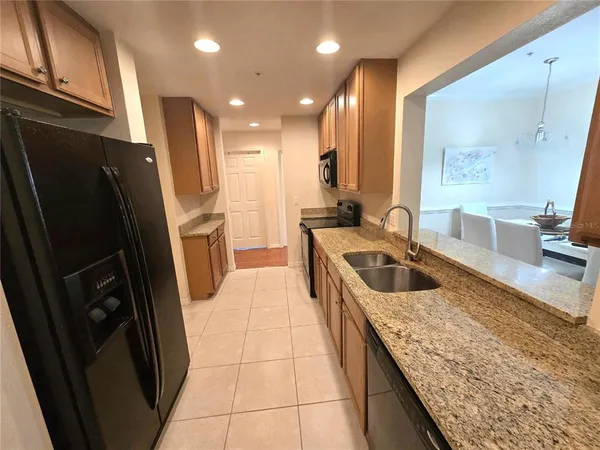 $2,700 | 4005 Overture Circle, Unit 4005, Bradenton, FL 34209