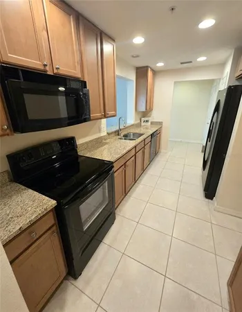 $2,700 | 4005 Overture Circle, Unit 4005, Bradenton, FL 34209