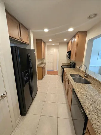 $2,700 | 4005 Overture Circle, Unit 4005, Bradenton, FL 34209