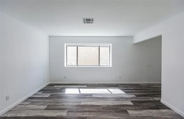 $1,948 | 306 Lander Drive, Henderson, NV 89074