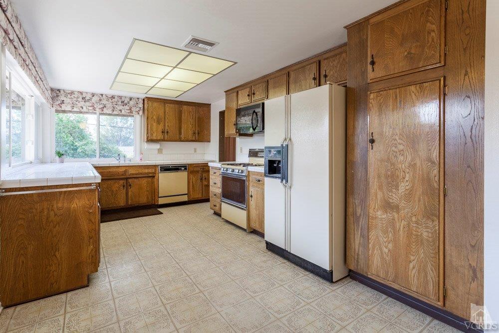4306 Avenida Simi Simi Valley, CA 93063 - Photo 22 of 34 Additional Photo