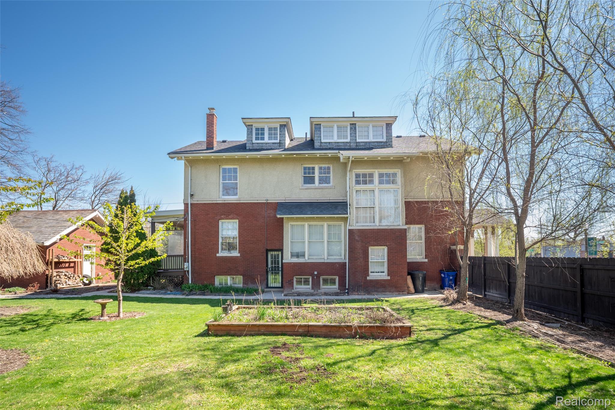 22 Edison Street Detroit, MI 48202 - Photo 46 of 62