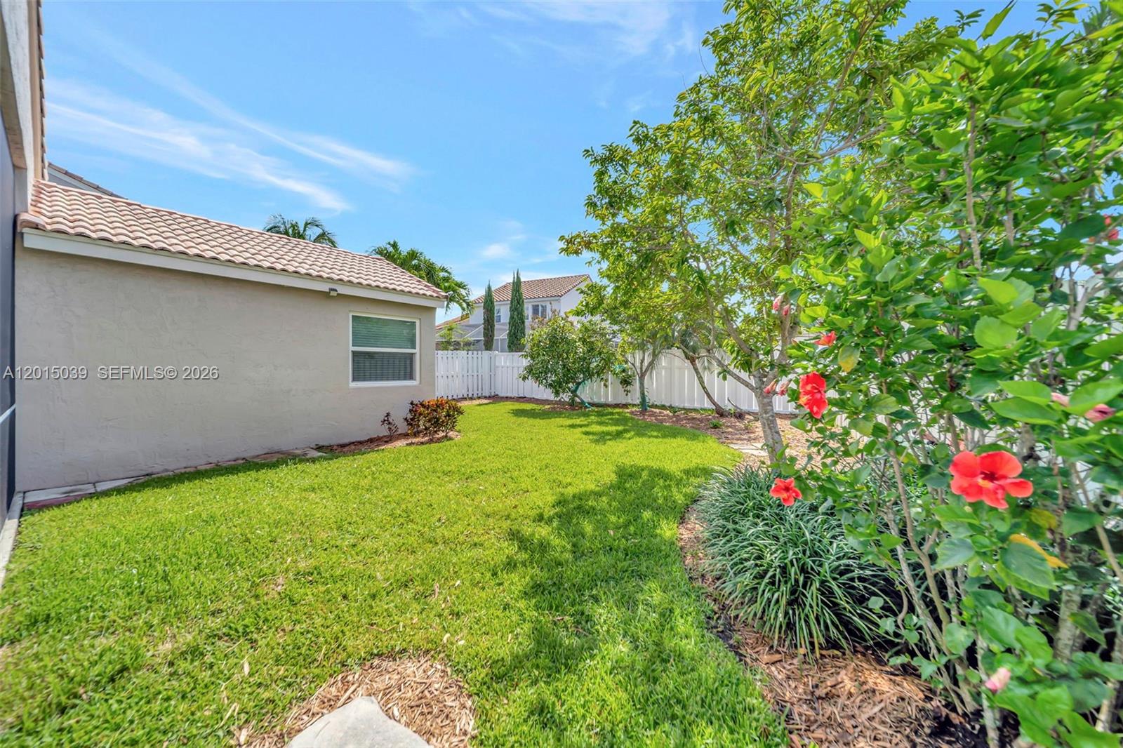941 Briar Ridge Road Weston, FL 33327 - Photo 37 of 48