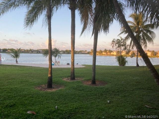 809 Hamilton Drive, Unit 809C Homestead, FL 33034 - Photo 2 of 5